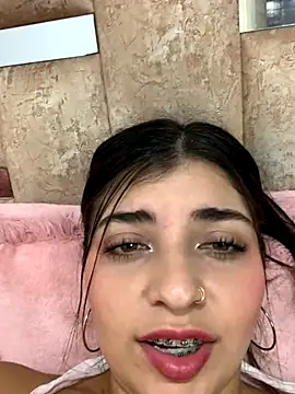 Snapshot of Isaa-Sweet chatting on September 11, 3:40 am Isaa-Sweet online show from September 11, 3:40 am