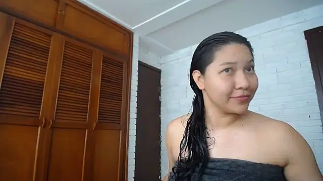 Snapshot of Naia_Stant chatting on September 28, 7:19 pm Naia Stant online show from September 28, 7:19 pm