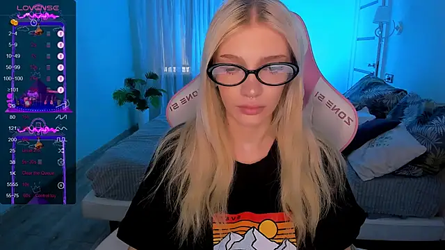 AnyaTaylor  online show from March 23, 8:20 am