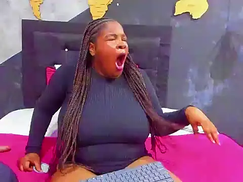 Snapshot of Maiam__Rossi chatting on October 30, 12:39 pm Maiam Rossi online show from October 30, 12:39 pm