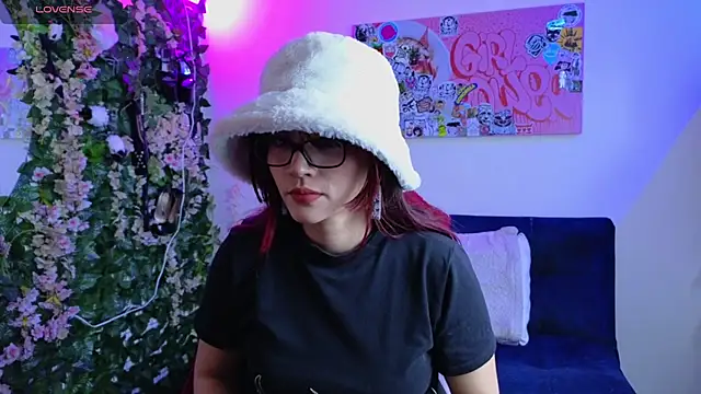 MiaVelvetDoll online show from February 20, 2:40 pm