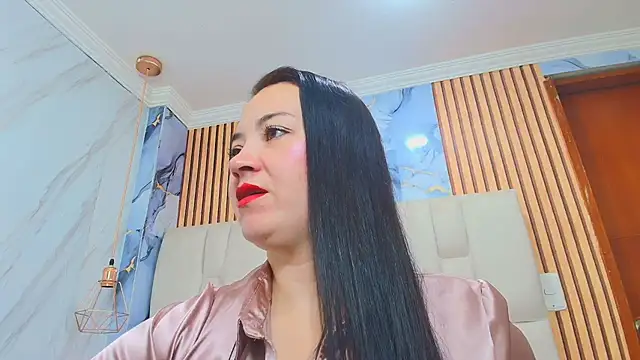 Snapshot of CharlotteSchmidtt chatting on October 15, 11:46 am CharlotteSchmidtt online show from October 15, 11:46 am