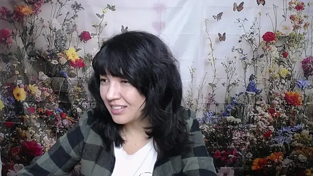 SelenaFly online show from October 17, 7:00 am