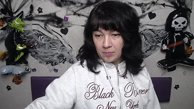 SelenaFly online show from October 23, 7:47 am