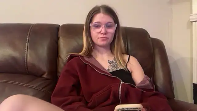 Riley ray69 online show from December 14, 2:28 am