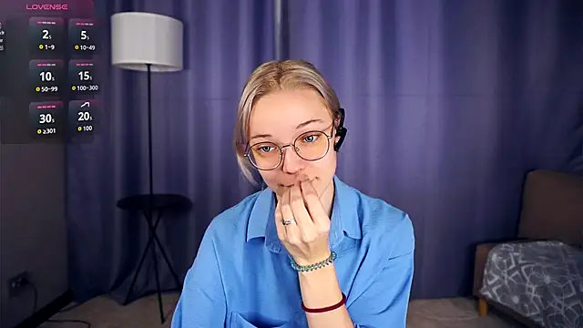 Snapshot of EdaKirkIin chatting on September 25, 6:34 am EdaKirkIin online show from September 25, 6:34 am