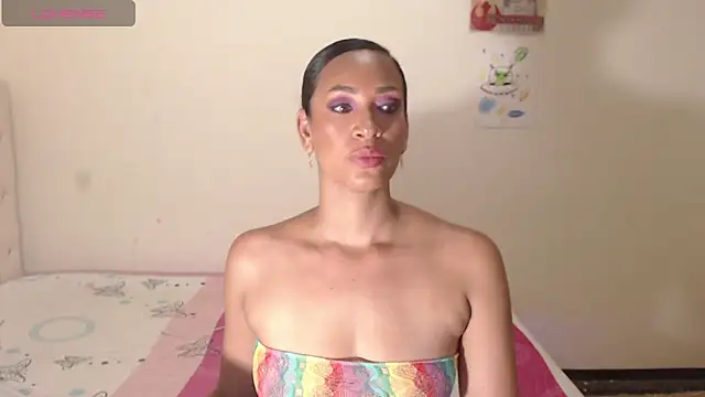 DonnaDidiamantti online show from January 8, 1:31 am