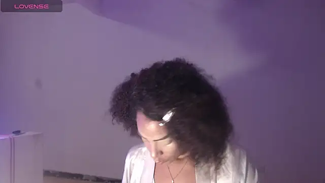 Snapshot of DonnaDidiamantti chatting on October 29, 10:34 pm DonnaDidiamantti online show from October 29, 10:34 pm