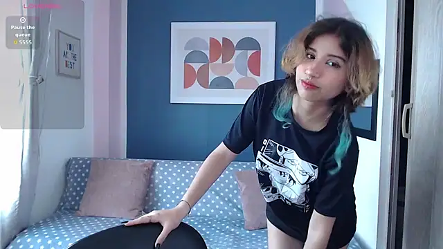 Snapshot of VenusMist chatting on October 11, 3:15 pm VenusMist online show from October 11, 3:15 pm