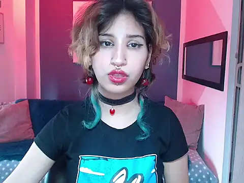 Snapshot of VenusMist chatting on September 18, 8:07 pm VenusMist online show from September 18, 8:07 pm