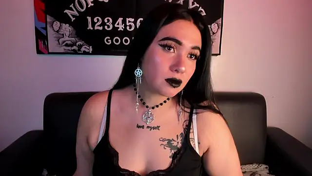 Lilith Zenith online show from October 18, 3:31 am