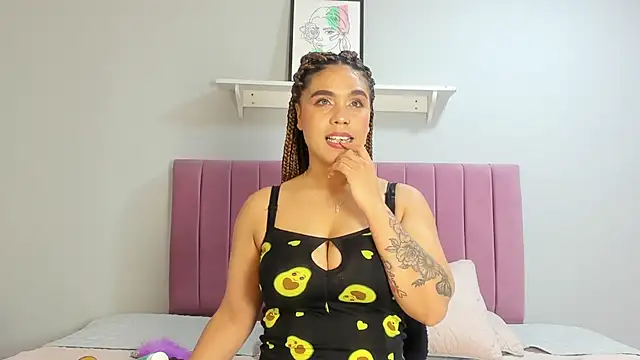  Aiitanaa  online show from November 8, 5:45 am