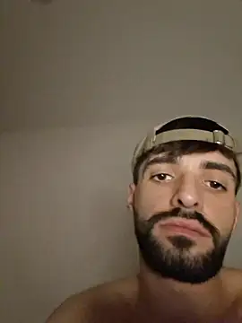 young swisscouple online show from January 18, 12:07 am