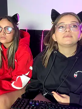 Annie Grosse online show from September 18, 11:58 pm