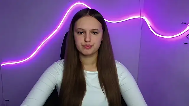 Aurora White online show from October 2, 1:16 pm