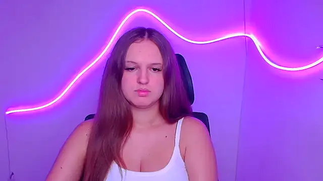 Aurora White online show from September 18, 11:31 am