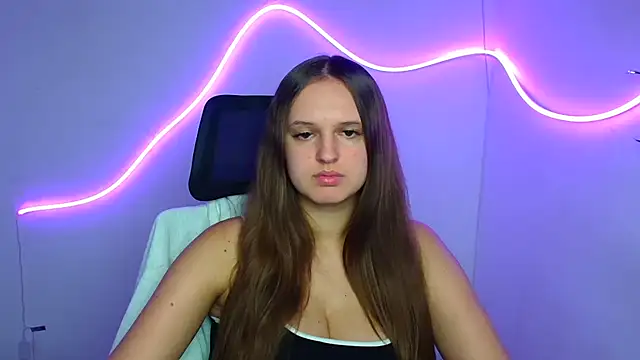 Aurora White online show from September 28, 11:48 am