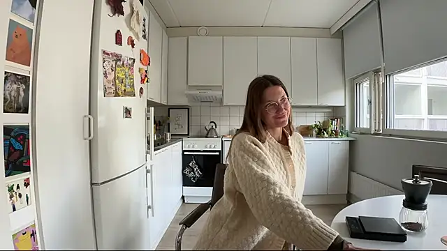 Scorpion Peach online show from September 26, 1:20 pm