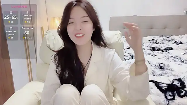 T-LL77- online show from February 10, 6:22 pm