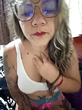 TiffanyTomshon online show from September 23, 10:02 am