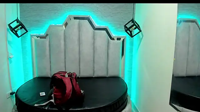 Snapshot of _Emily_rosee_ chatting on October 7, 11:25 am Emily rosee online show from October 7, 11:25 am