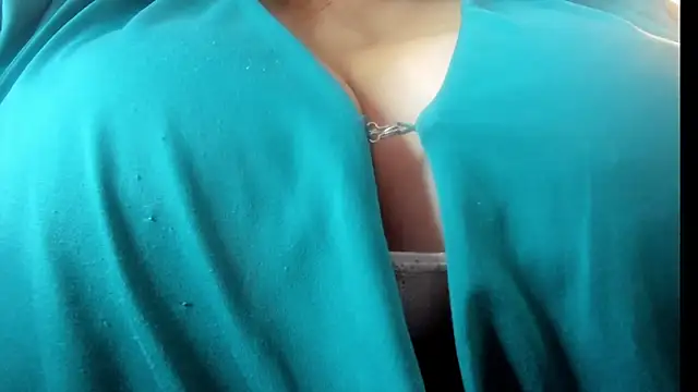 Snapshot of _Emily_rosee_ chatting on October 27, 11:17 am Emily rosee online show from October 27, 11:17 am