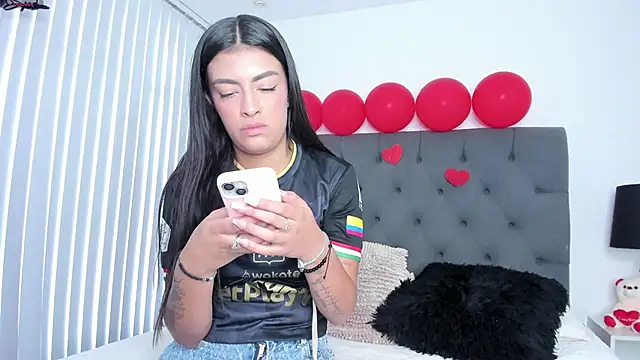 VictoriaParkeer online show from February 12, 12:29 pm