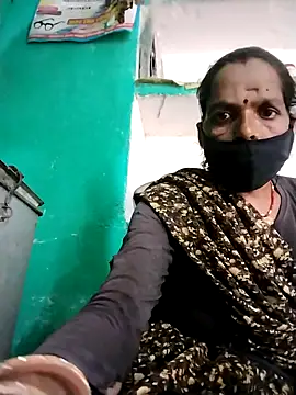 Snapshot of Sexi_savita chatting on September 28, 7:14 am Sexi savita online show from September 28, 7:14 am