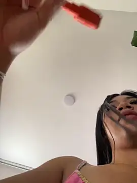 LiaSaenz27 online show from October 10, 4:23 pm