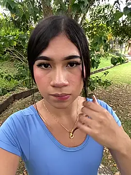 LiaSaenz27 online show from September 12, 3:52 pm