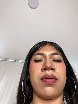 LiaSaenz27 online show from October 9, 4:22 pm