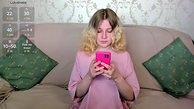 Velvet peach  online show from September 10, 11:43 am