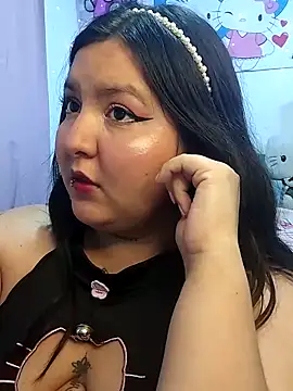 SoffiiCurvy online show from September 9, 5:29 am