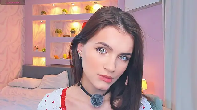 Snapshot of TeriRipka chatting on October 25, 7:21 pm TeriRipka online show from October 25, 7:21 pm