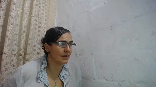 gabbyparker  online show from March 13, 12:02 am