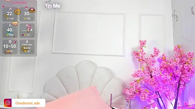 Snapshot of Cloedurant chatting on October 15, 8:11 pm Cloedurant online show from October 15, 8:11 pm