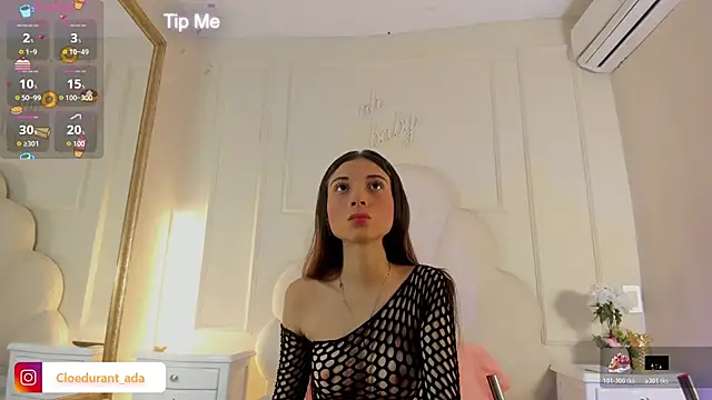 Snapshot of Cloedurant chatting on October 17, 8:34 pm Cloedurant online show from October 17, 8:34 pm