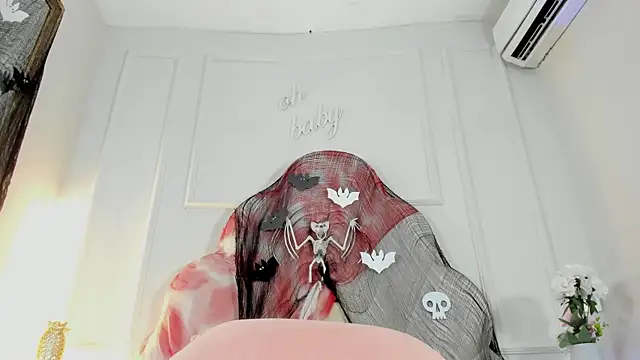 Snapshot of Cloedurant chatting on October 30, 11:06 pm Cloedurant online show from October 30, 11:06 pm