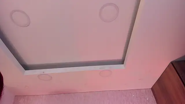 dafnne hall online show from September 30, 4:18 am