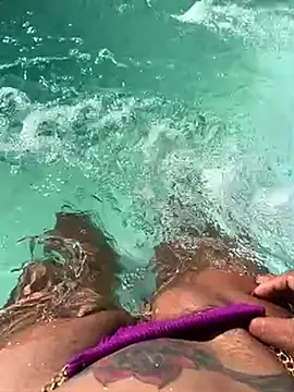 ju muniz01 online show from March 15, 6:32 pm