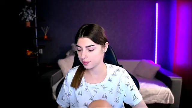 Dianaa Lee0 online show from September 19, 5:34 pm