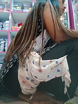 Snapshot of hotshreya69 chatting on November 1, 7:23 am hotshreya69 online show from November 1, 7:23 am