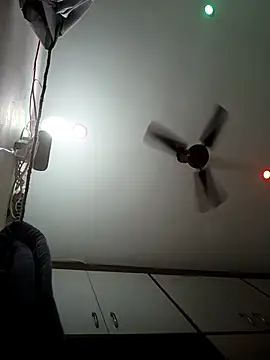 Snapshot of hotshreya69 chatting on October 28, 7:47 am hotshreya69 online show from October 28, 7:47 am