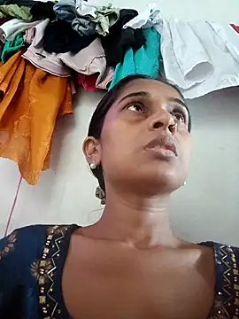 Snapshot of hotshreya69 chatting on October 13, 8:28 am hotshreya69 online show from October 13, 8:28 am