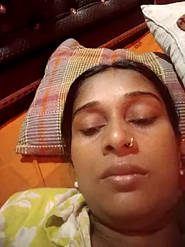 Snapshot of hotshreya69 chatting on September 30, 3:56 am hotshreya69 online show from September 30, 3:56 am