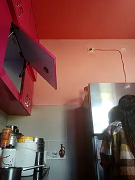 Snapshot of hotshreya69 chatting on October 19, 8:27 am hotshreya69 online show from October 19, 8:27 am