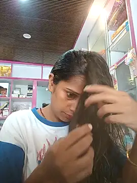 Snapshot of hotshreya69 chatting on September 19, 7:18 am hotshreya69 online show from September 19, 7:18 am