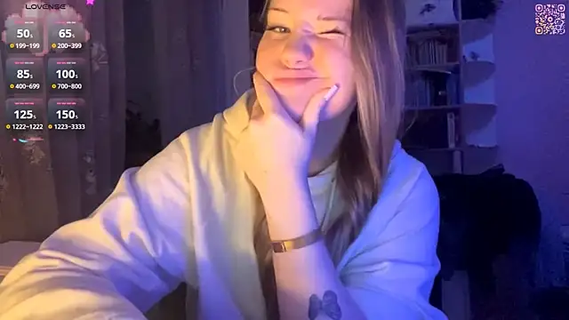 PandaFluff online show from February 6, 6:00 pm