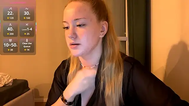 PandaFluff online show from October 22, 3:17 pm