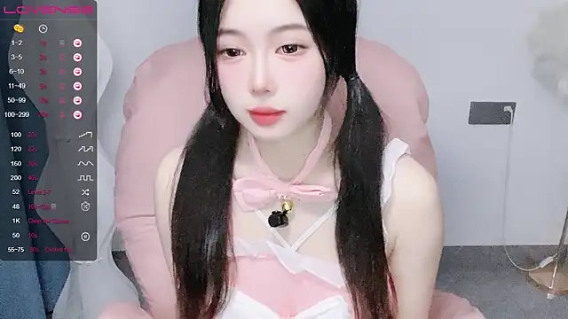 A SR 002 online show from September 19, 1:43 pm